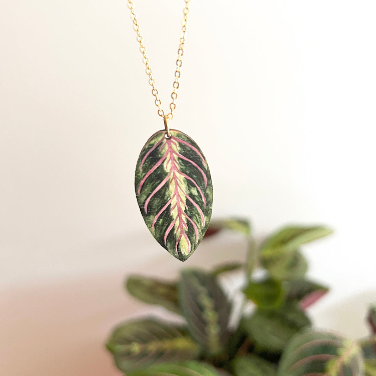 Maranta House Plant Wooden Necklace Pendant
