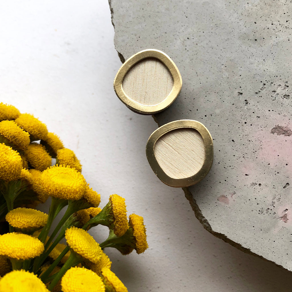 Geometric Circle Stud Earrings - Cream & Brass