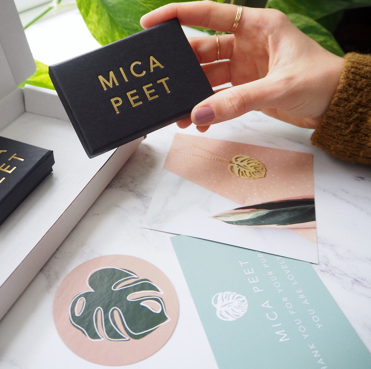 Gold Maranta Leaf Pendant